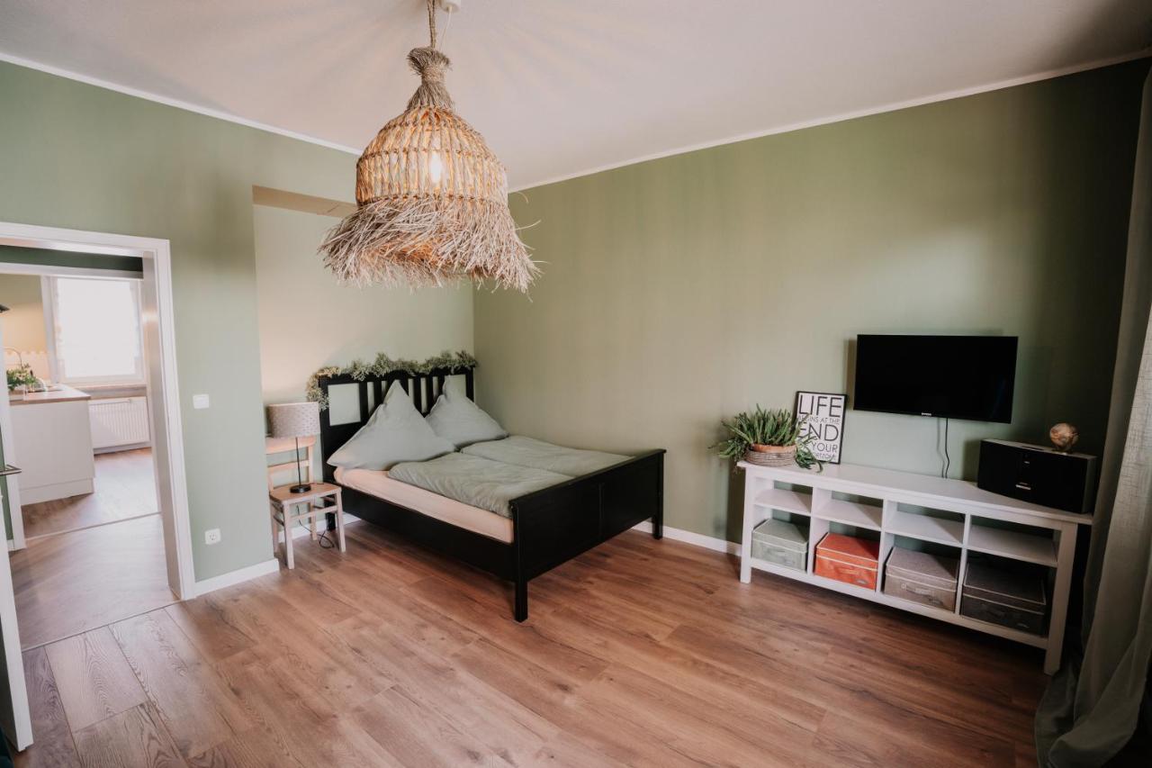 Soonwald Studio Mit Terrasse & Whirlpool Stromberg  Buitenkant foto